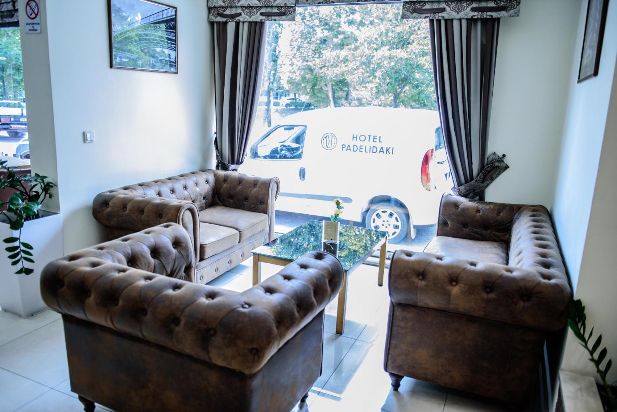 Hotel Padelidaki Tríkala エクステリア 写真