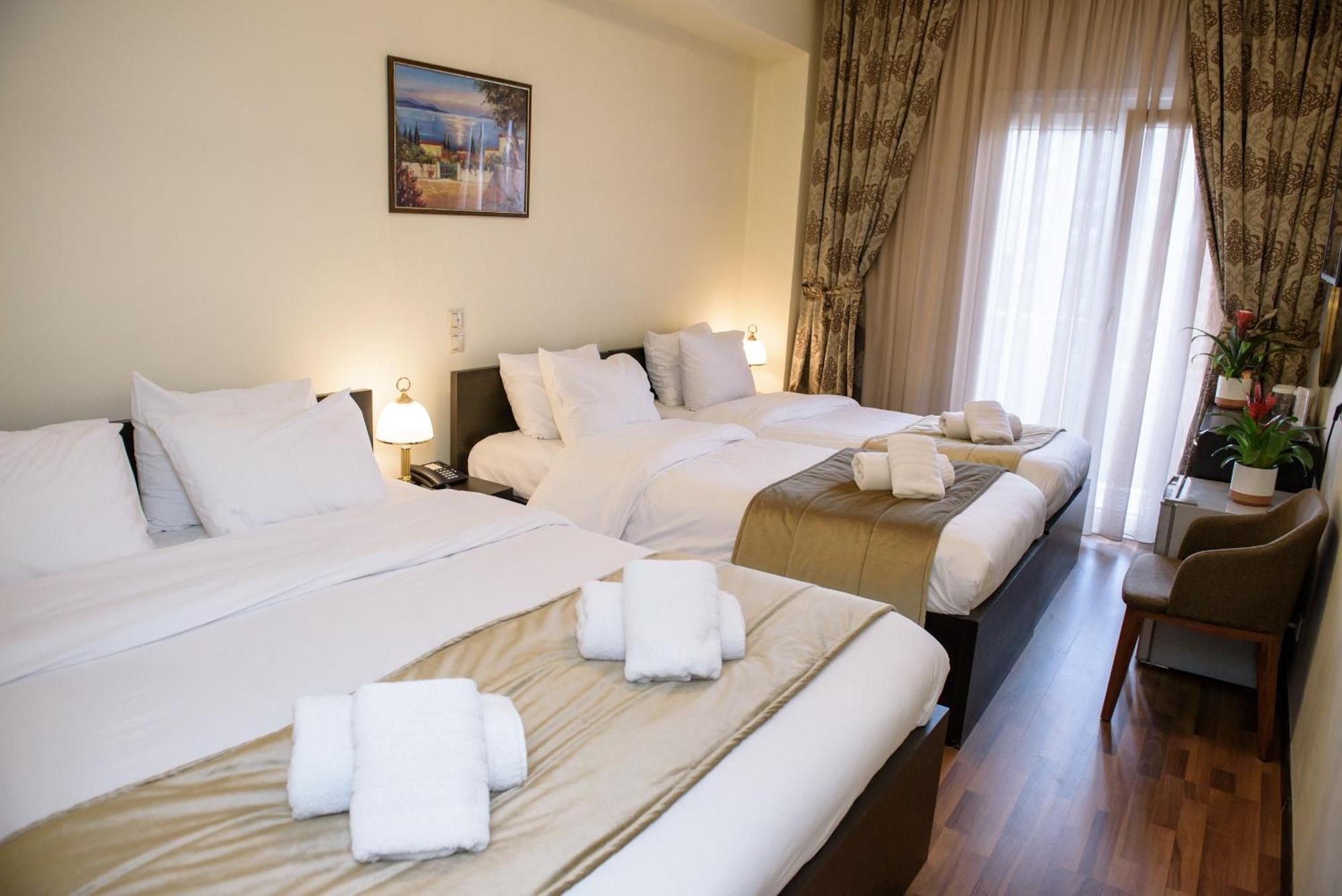 Hotel Padelidaki Tríkala エクステリア 写真
